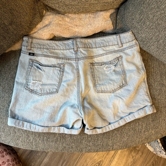Distressed Jean Shorts - Picture 3 of 3